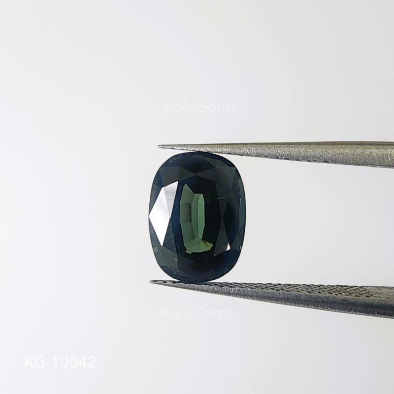 Saphire tự nhiên KG-10042 - Tự Nhiên